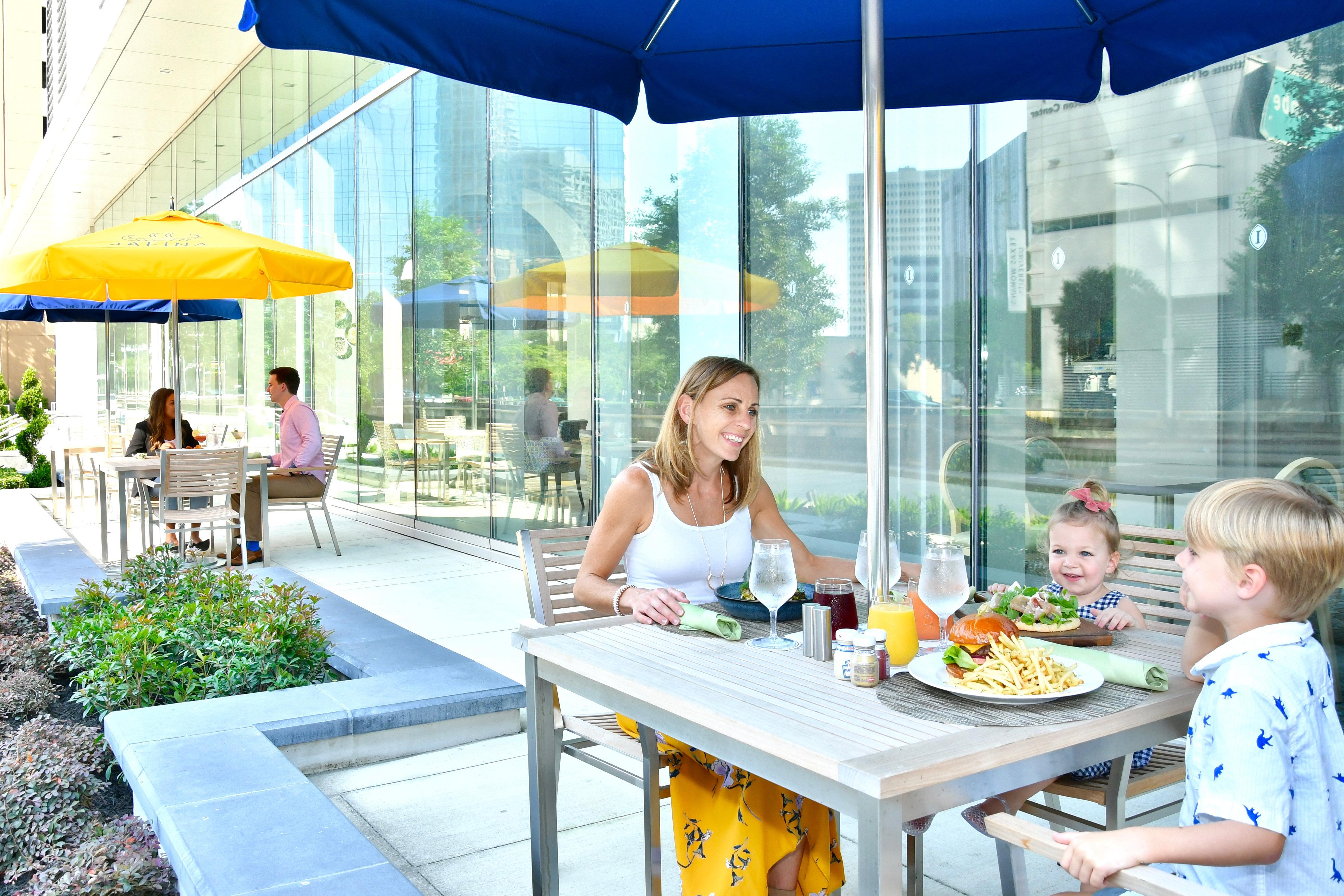 Отель Intercontinental Houston By Ihg Экстерьер фото