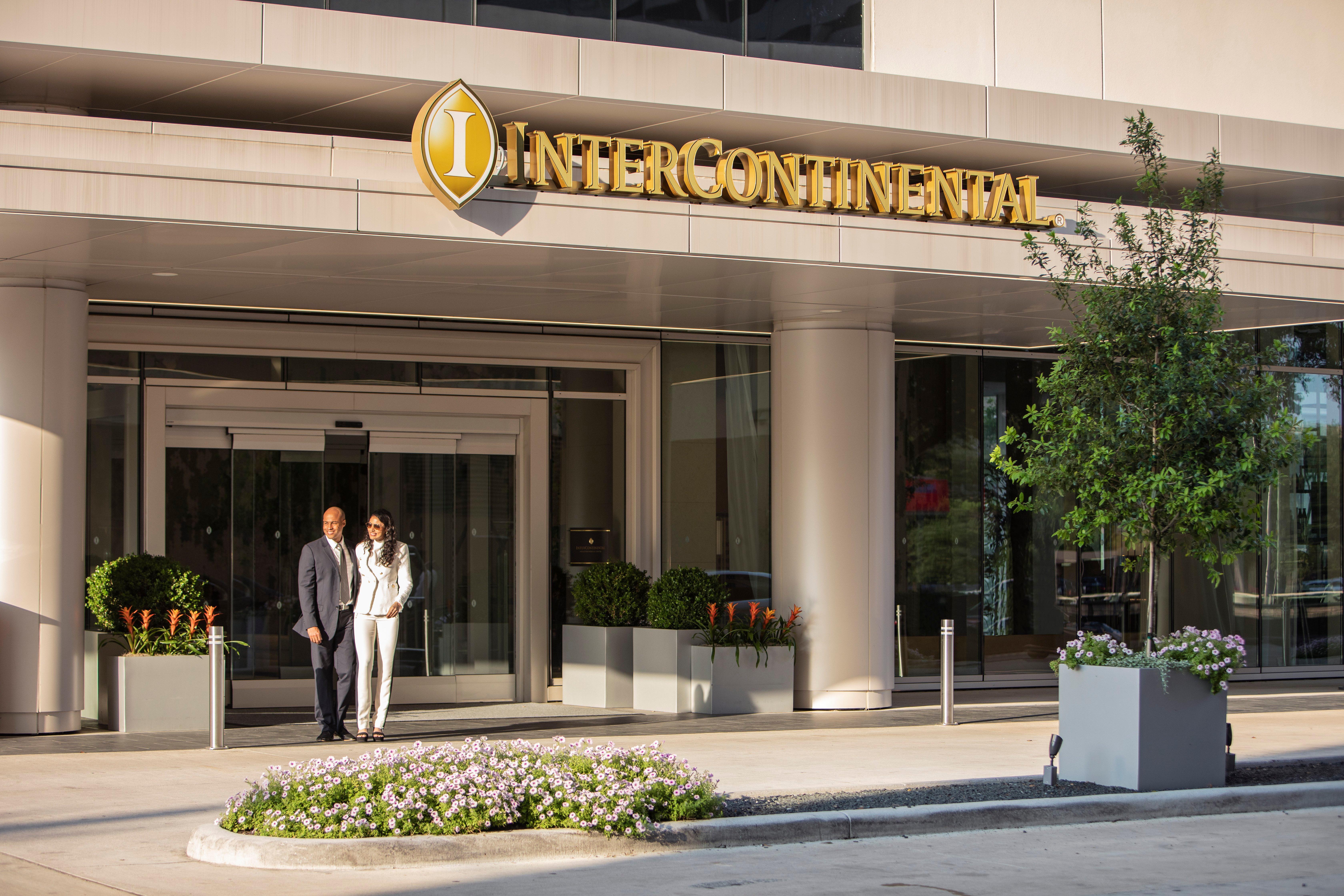 Отель Intercontinental Houston By Ihg Экстерьер фото