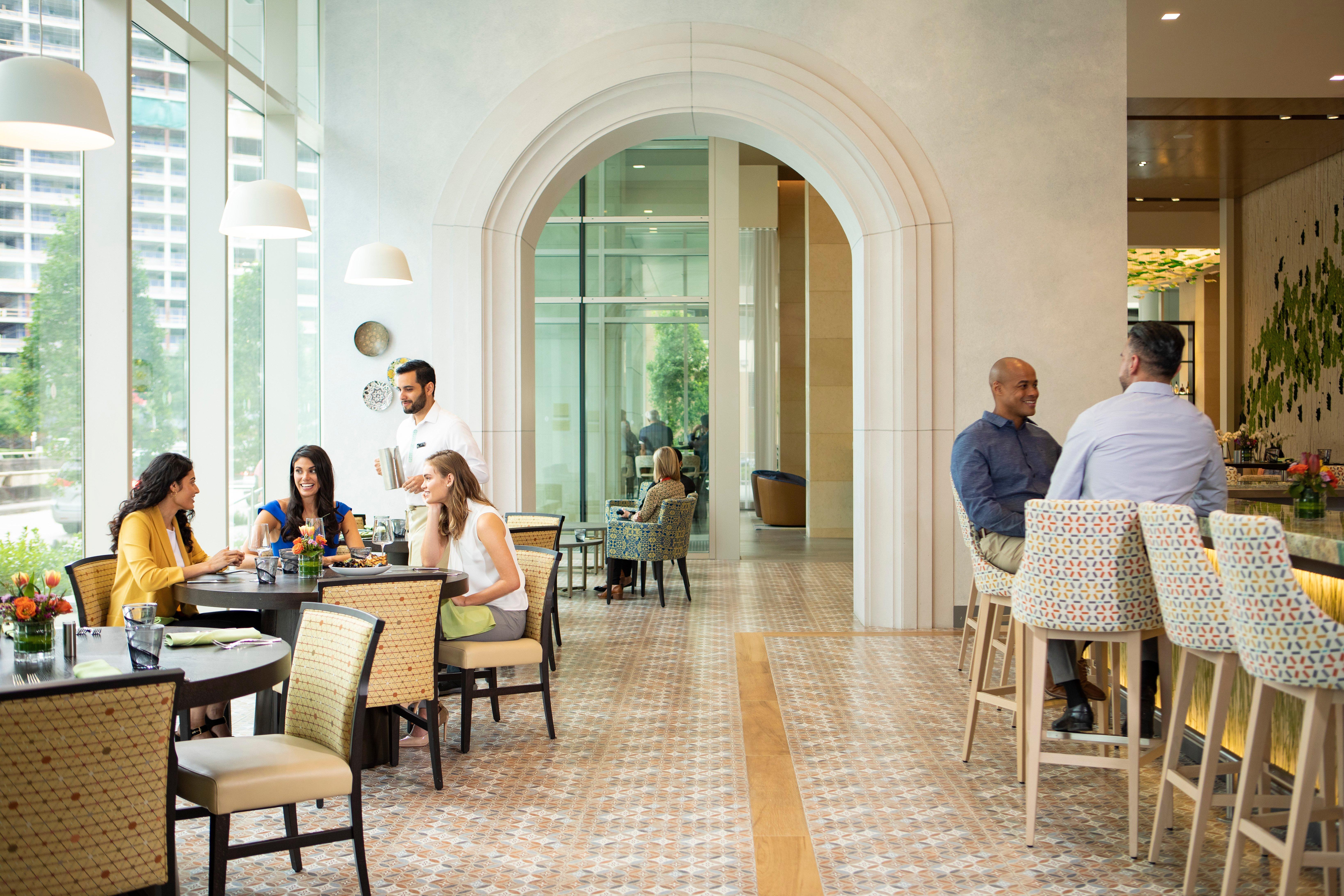 Отель Intercontinental Houston By Ihg Экстерьер фото