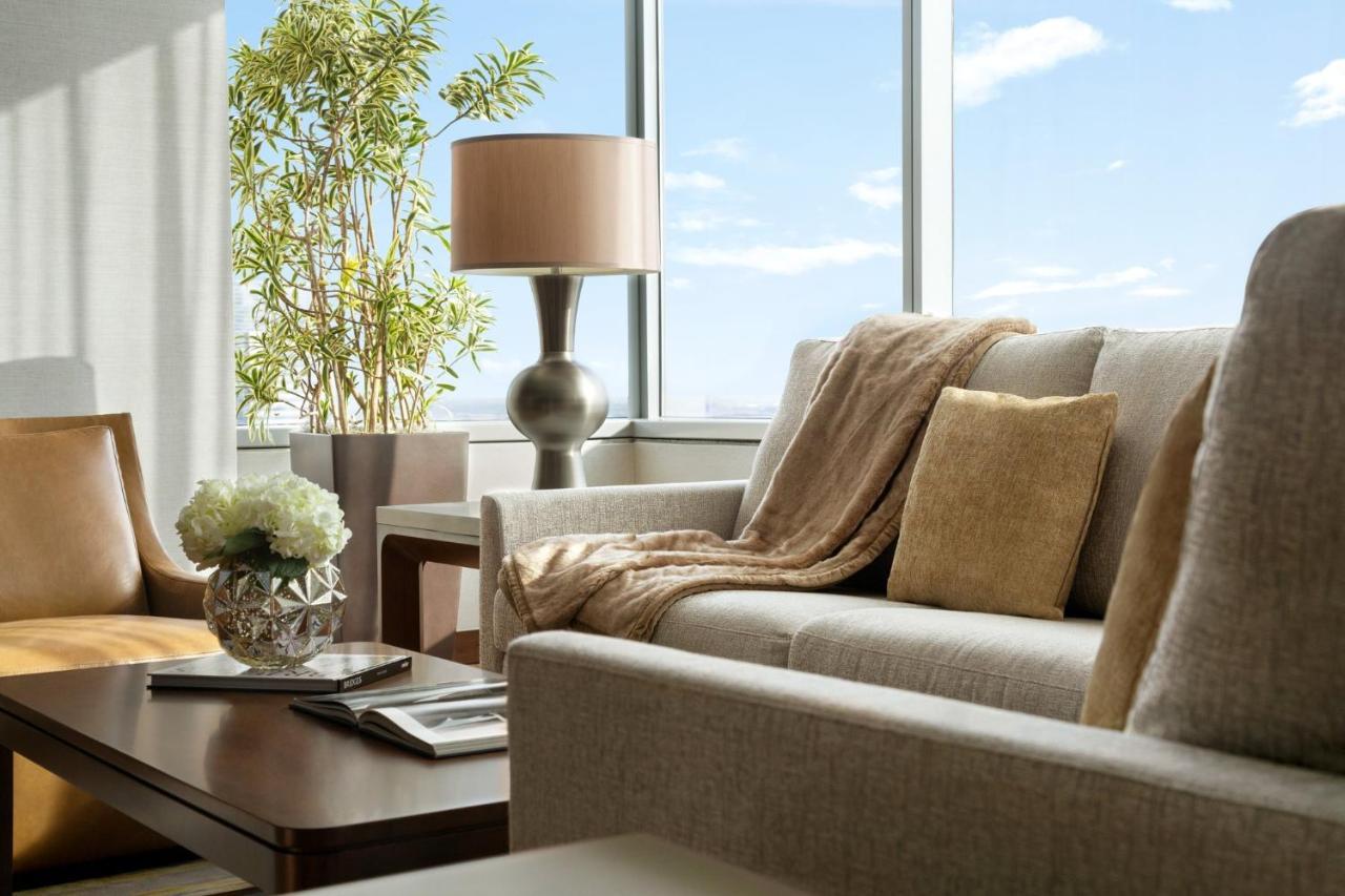 Отель Intercontinental Houston By Ihg Экстерьер фото